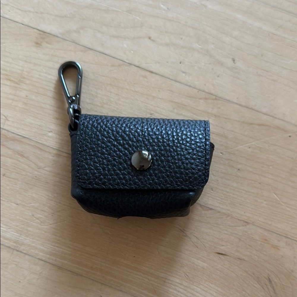 Black Pebble Leather AirPods Pouch